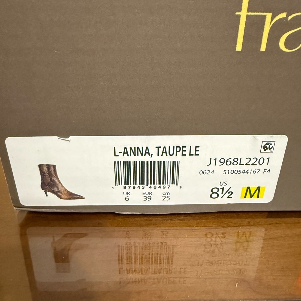 New Franco Sarto Python Embossed Leather Heeled Boots 8.5 - Picture 6 of 7